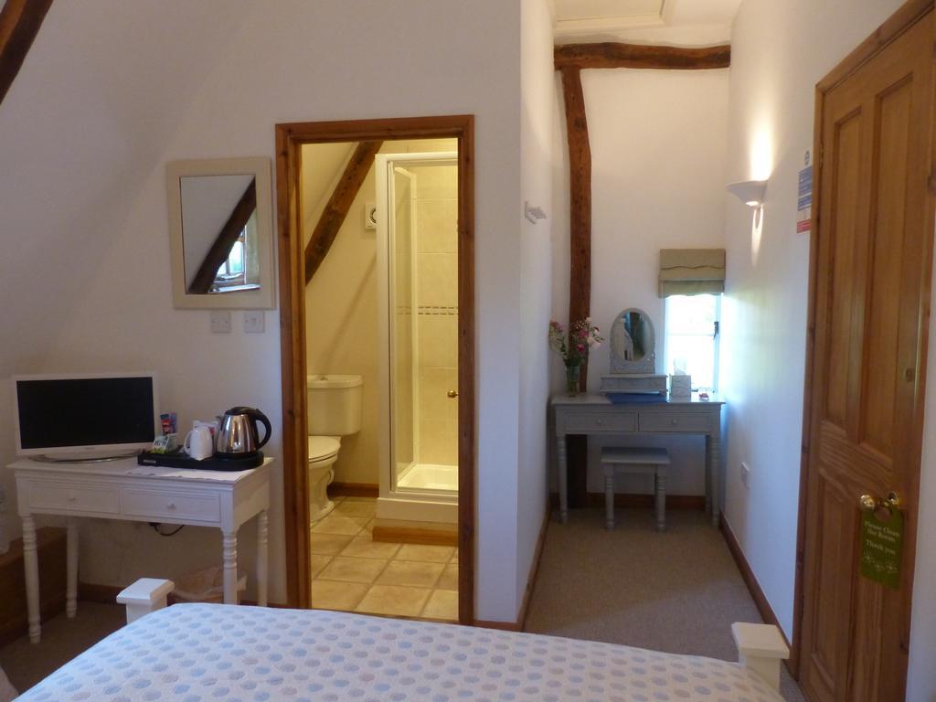 The Old Pear Tree Bed & Breakfast Whepstead Екстериор снимка