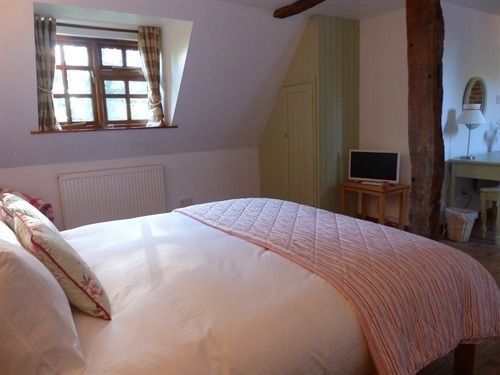 The Old Pear Tree Bed & Breakfast Whepstead Екстериор снимка